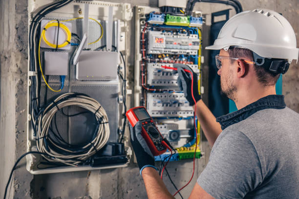 Best Licensed Electrician  in Lindsborg, KS